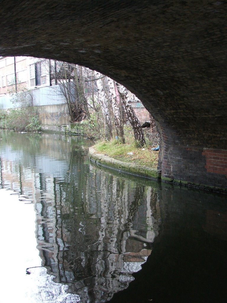 Regents Canal Hoxton by maverickpeter