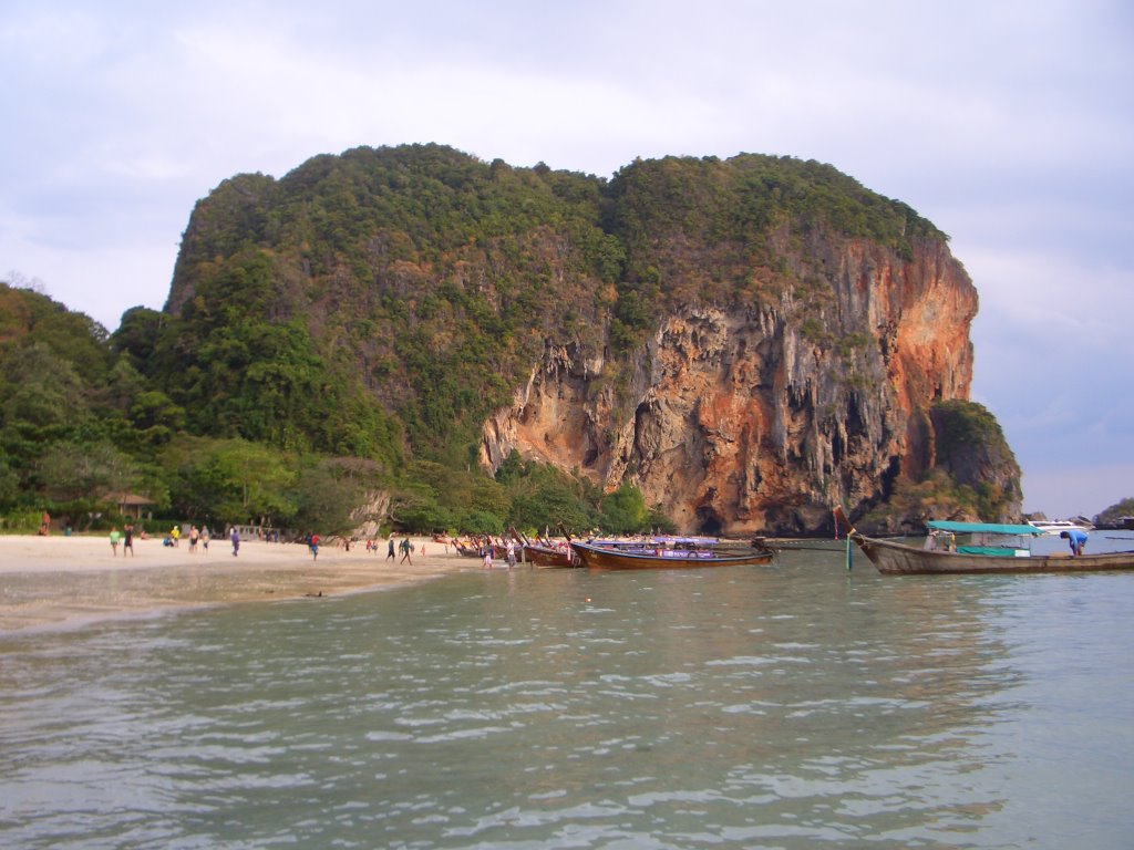 Ao Nang: Phra Nang Beach by Reinhard Link