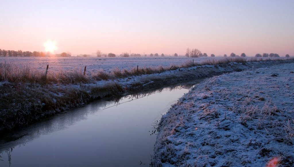 Sunrise on Jan 10th, 2009 by Helmer van Rhijn