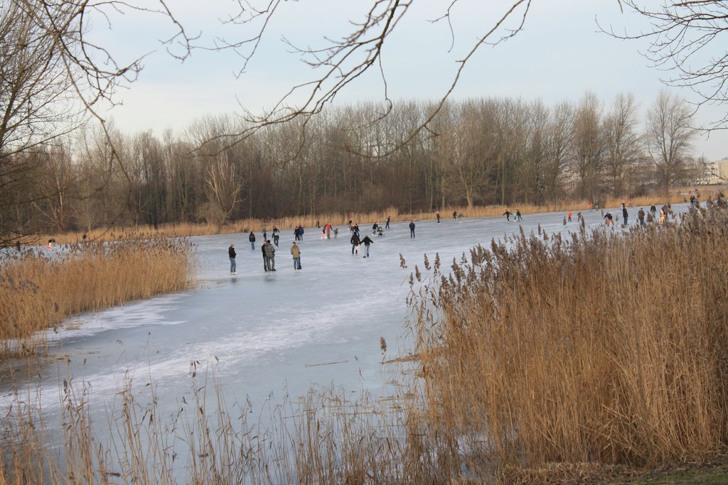 Almere - Leeghwaterplas by Stojan Nejkov