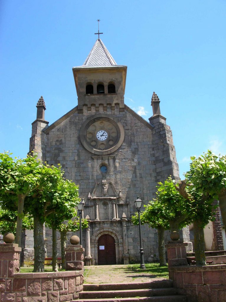 Camino 2008 - church of Burguete by jumiru