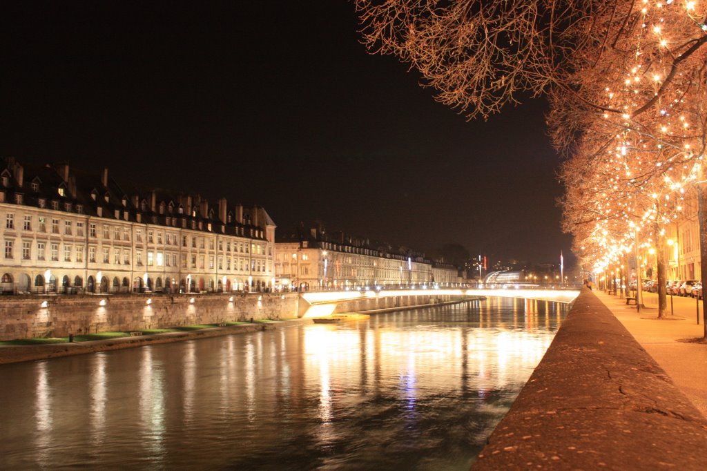 Quai Vauban by carlitotard