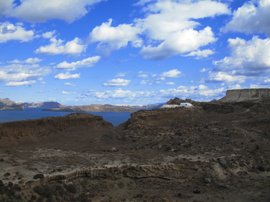 Santorini by Miroslav Žáček