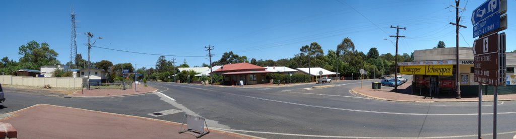 Corner Del Park Rd - Pinjarra Williams Rd by o.b.