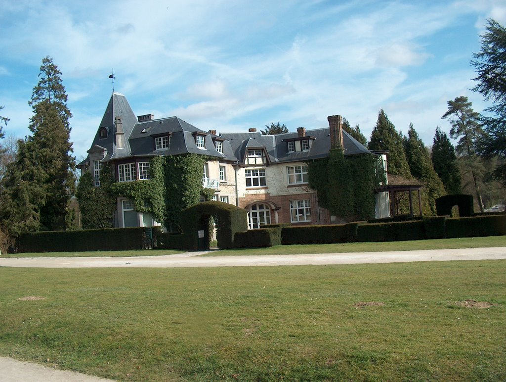 Solvay castle, la hulpe be 5 by Mario Monteiro NETTO