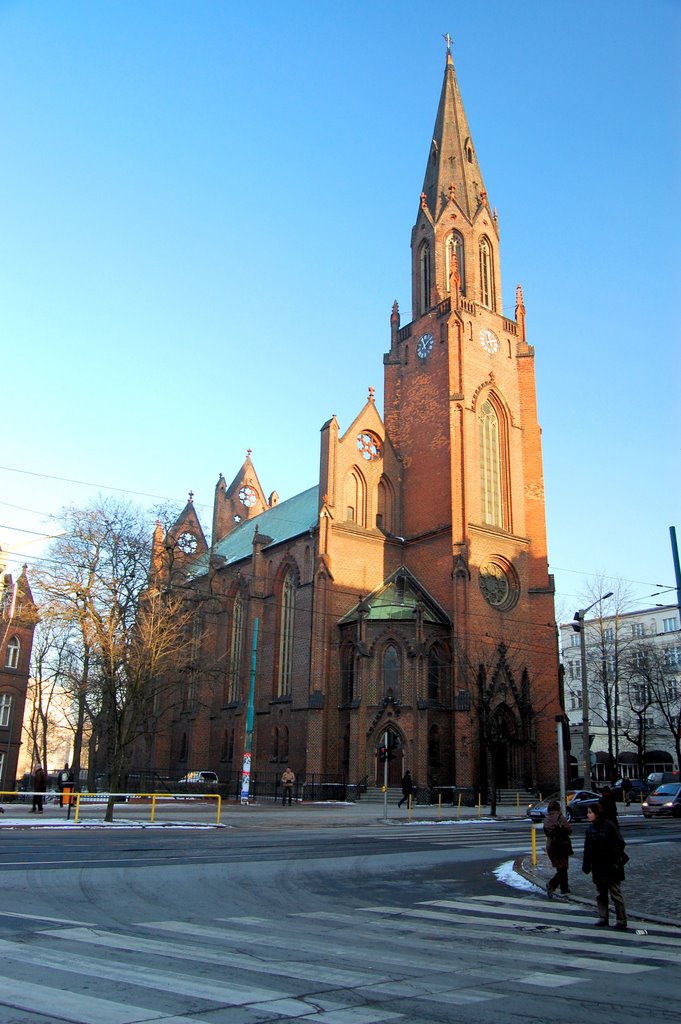 Kościół uniwersytecki / University Church by Lukasz J.