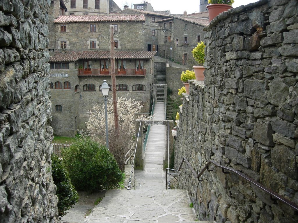 Pont penjant de rupit by david freixenet