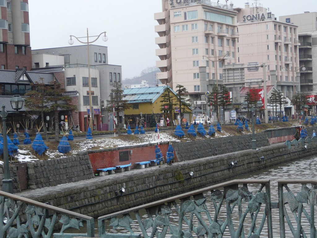 Otaru canal by sbuckwell