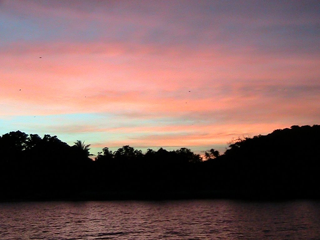 Kosrae at Sunset by sbarker10