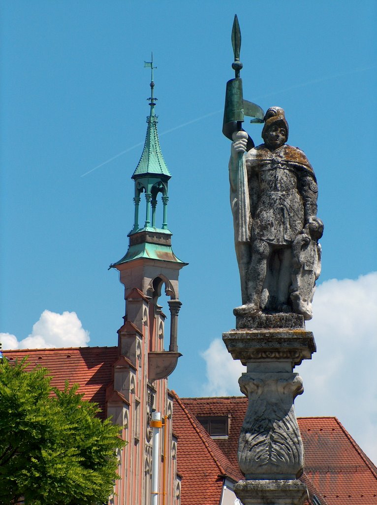 Brunnenfigur mit Türmchen by schwabe1962