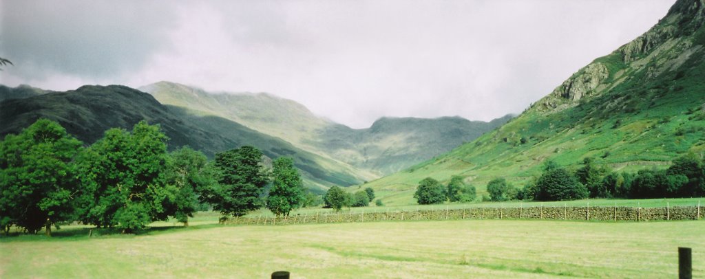 Greater Langdale towards Bow Fell by Fad64