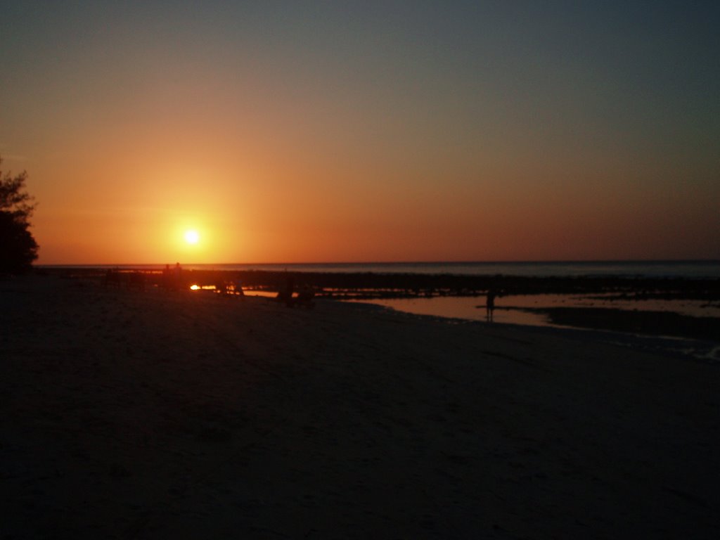 Jl. Pantai Gili Trawangan, Gili Indah, Pemenang, Kabupaten Lombok Utara, Nusa Tenggara Bar. 83352, Indonesia by laura condo'