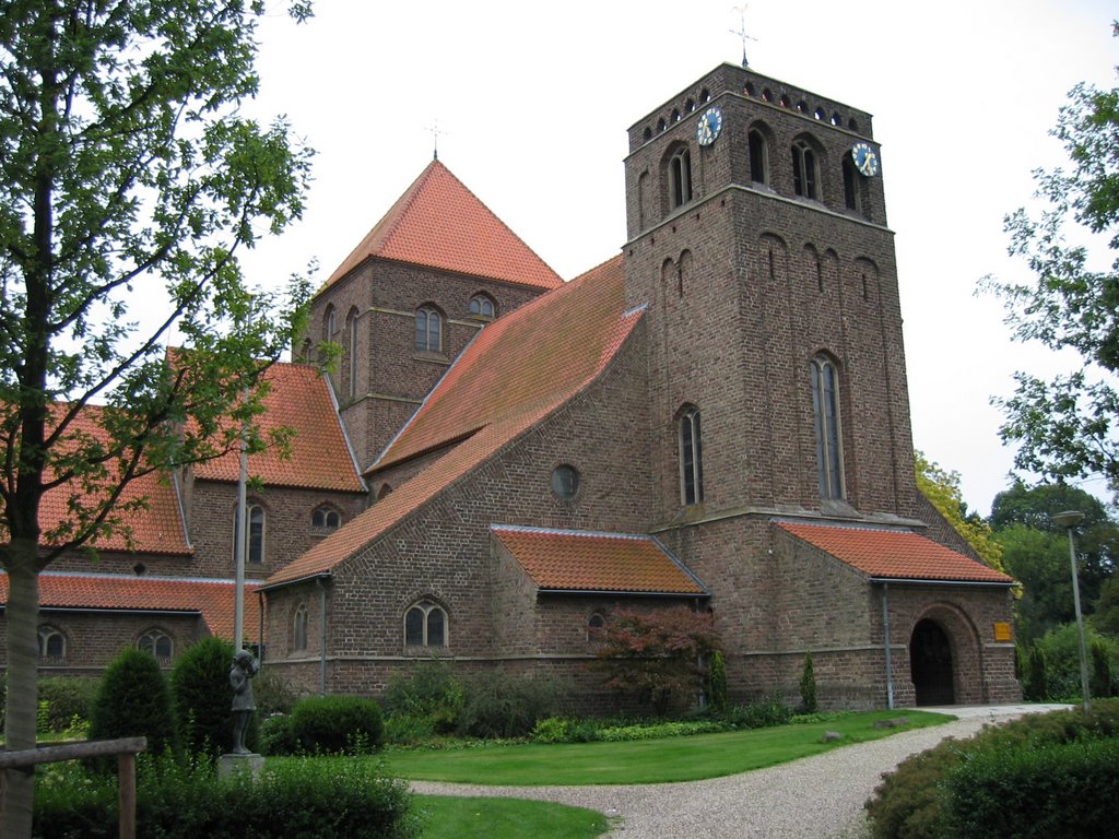 Central church by Adam Shipley