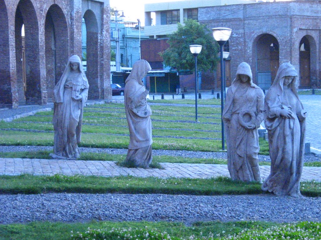 Estatuas plaza la paz by sansacras