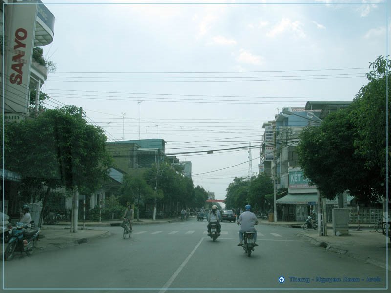 Ngã tư - Lê Lợi / Ngô Quyền - Crossroads by Thắng Nguyên Xuân