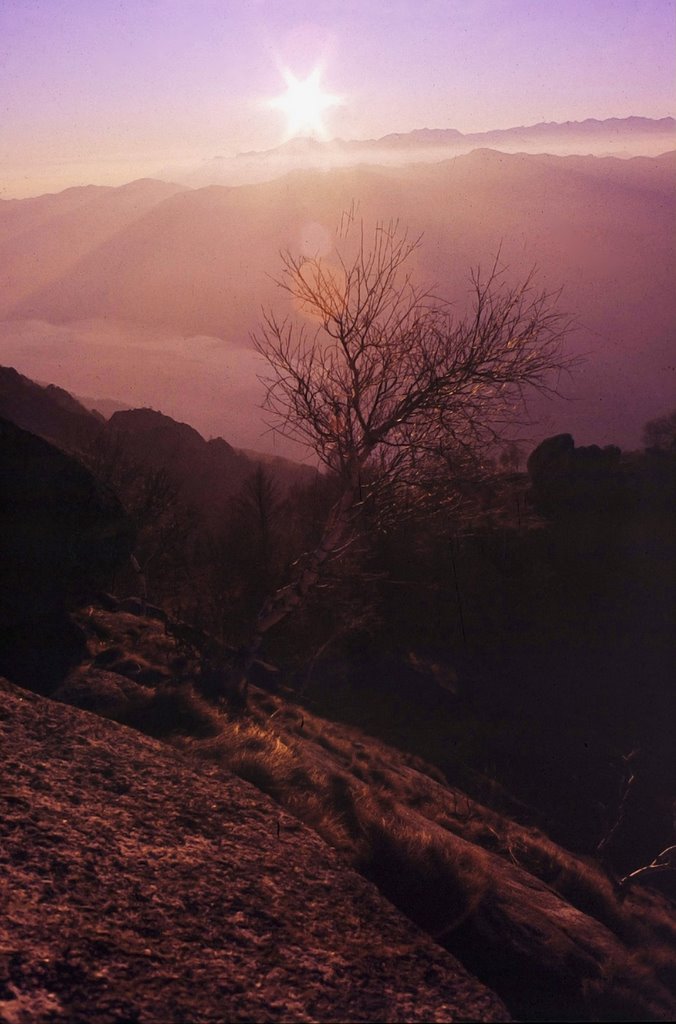 Tramonto sul lago D'Orta dal Mottarone 1, novembre 1986 by Marco Ferrari