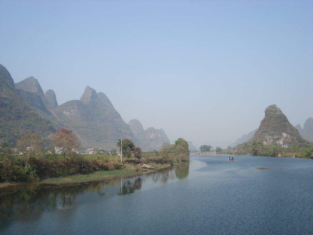 YuLong River遇龙河 by Louxin