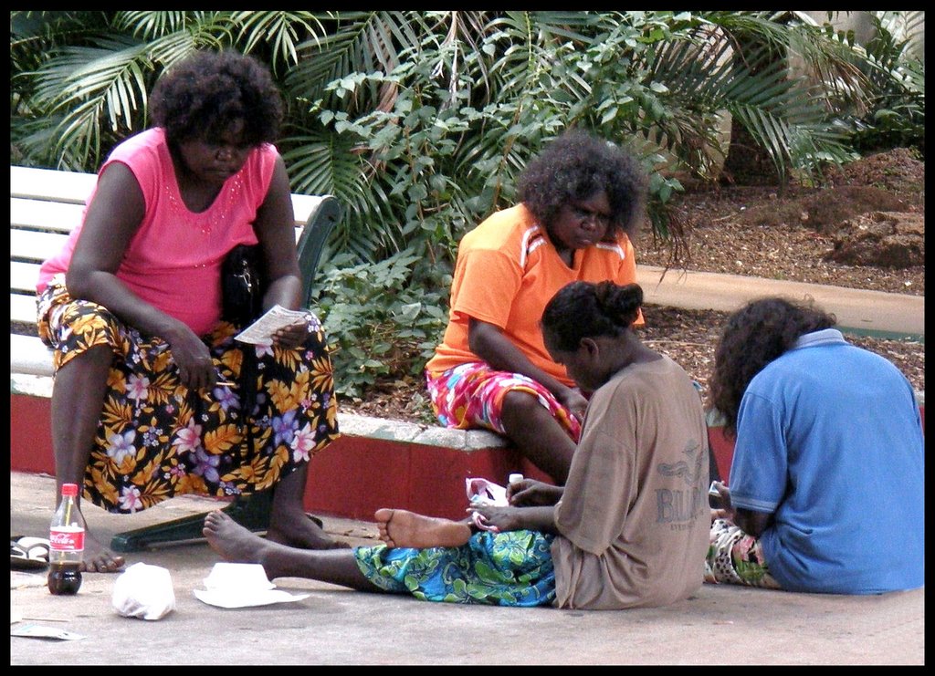 Aboriginal women in Jabiru...© by leo1383 by leo1383