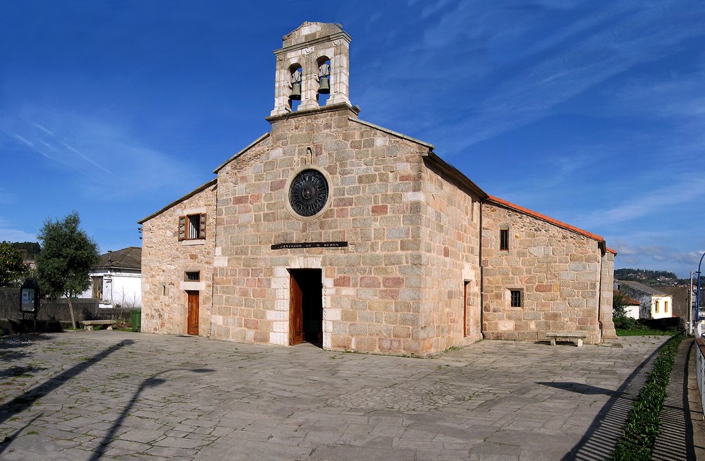 O Burgo - Iglesia de Santiago by R.F.Rumbao