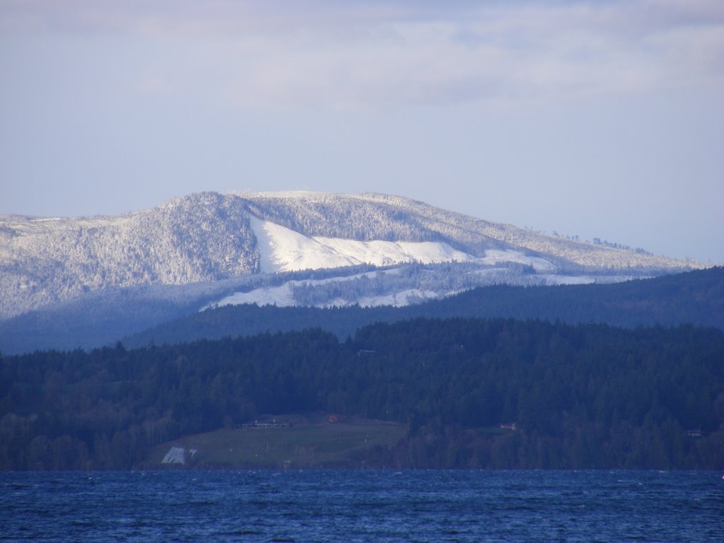 Koksilah Ridge as seen from Patricia Bay Park, 13 December 2008 by Tony Perodeau