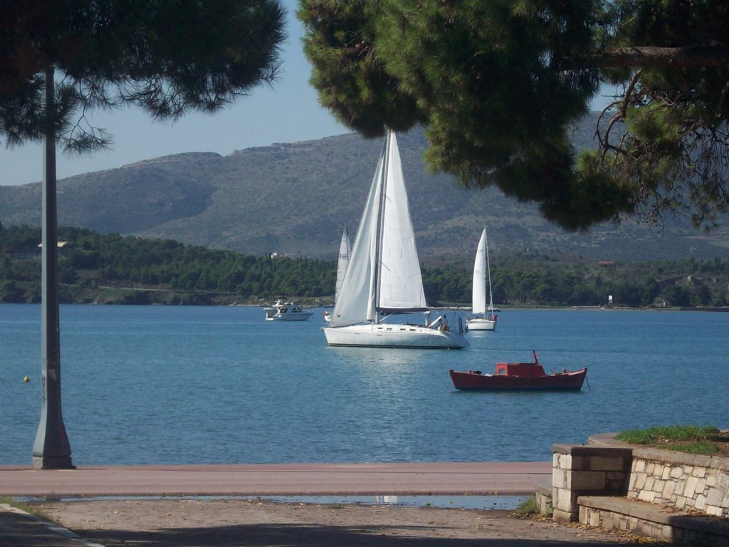 " Άσπρα καράβια τα όνειρά μας..." by Giannis Kaloskopi