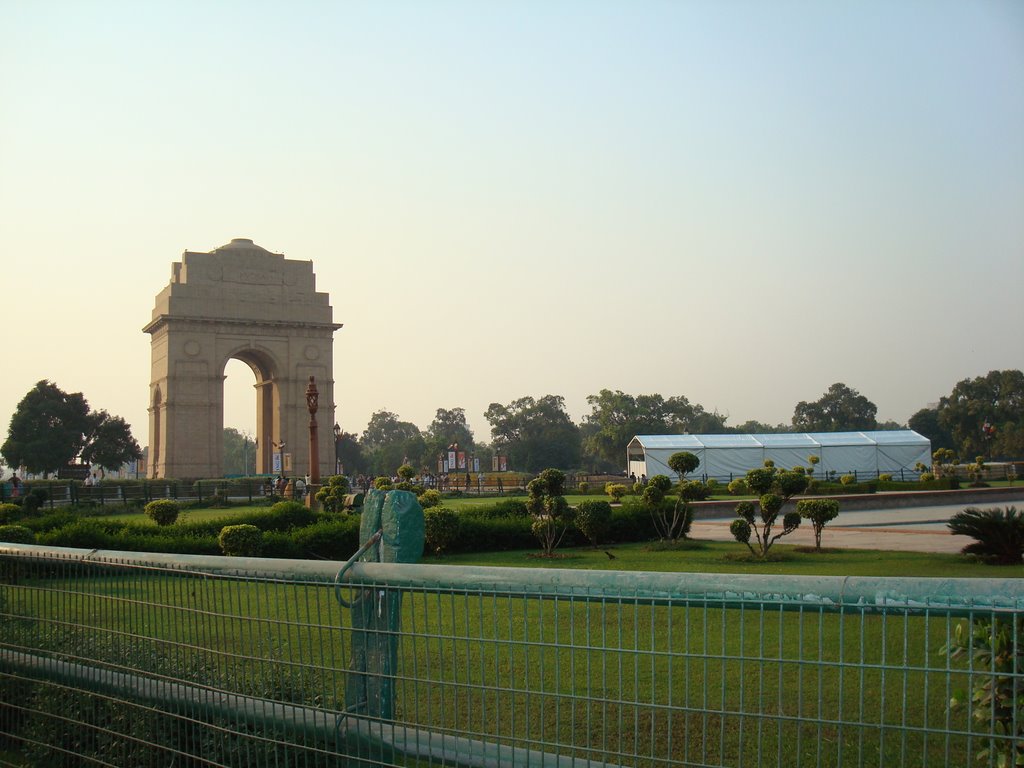 India Gate, Delhi by Kabir Uddin