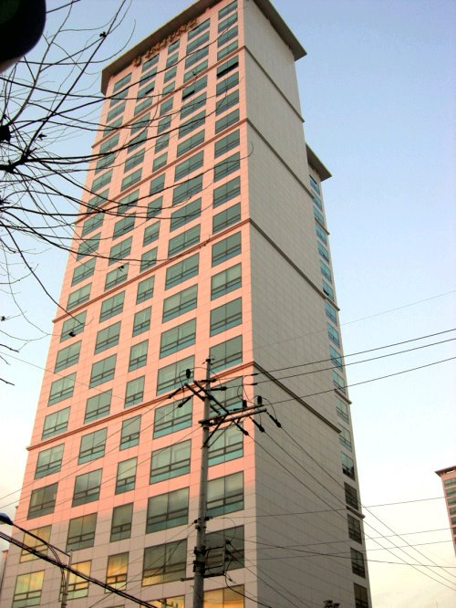 E-TON Tower River 2nd Apartment (이튼타워리버2차) by densha