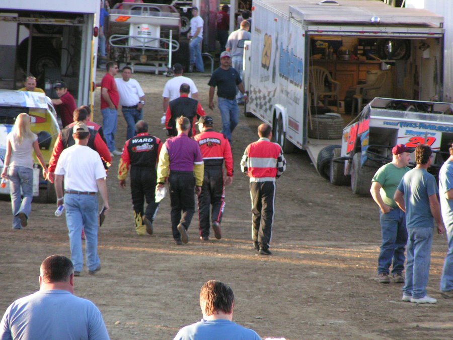 Ken Schrader to pits by Geraldine Clark