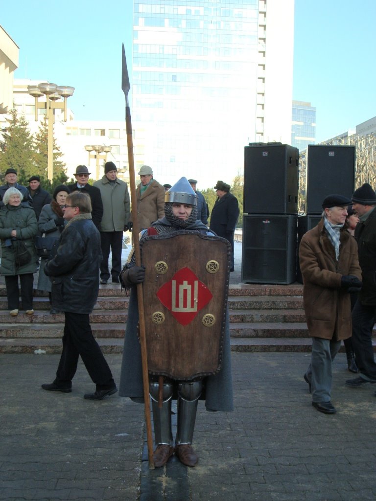 Lithuanian soldier of the 14th century near the Litrhuanian parliament on January 13, 2009 by Aurimas Nausėda