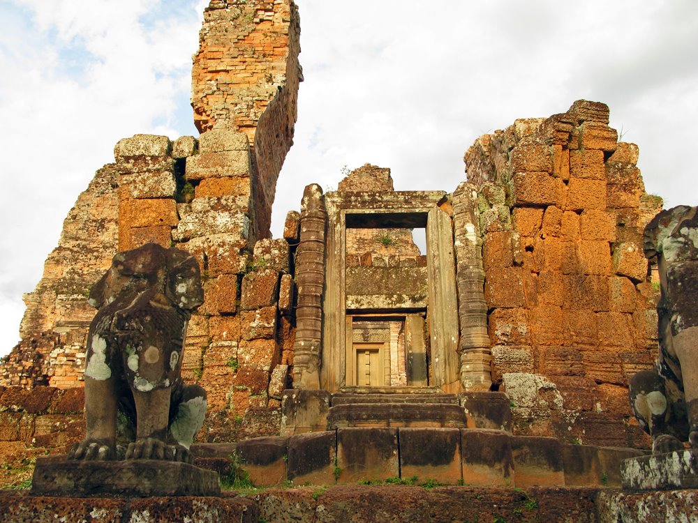 Angkor, Cambodia. Central structures. by Eivind Friedricksen