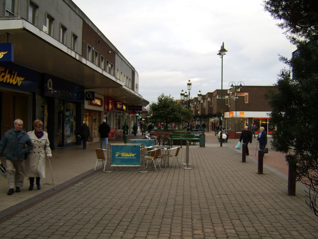 Shopping street by Bigdutchman