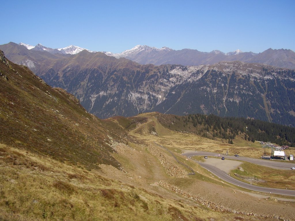 Passo di Monte Vigo by Taavi L