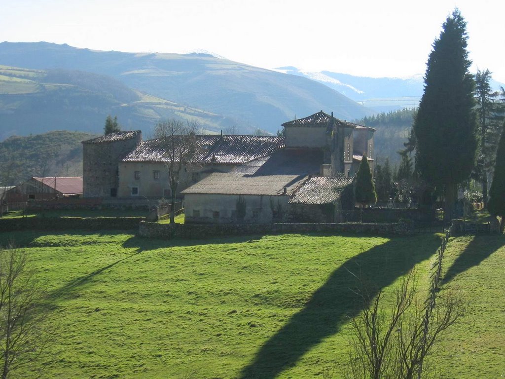 Palacio de los Sierra en Llamas del Mouro by La Casa del Chiflón (Bulnes)