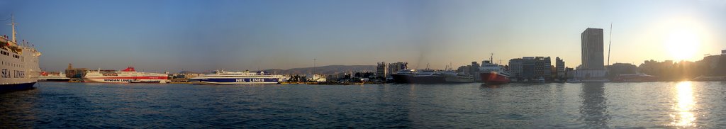 Panorama of port by Adrian Ilcewicz