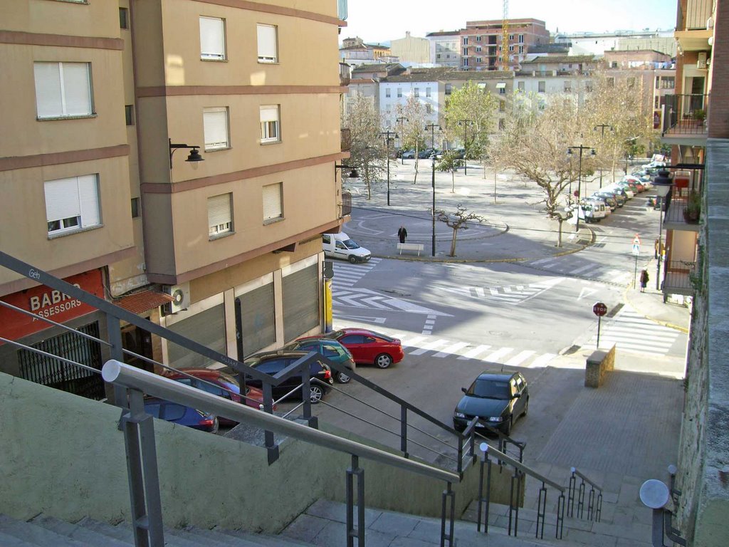 Vista de la Plaça El Barranquet - Ontinyent by EL CENTO