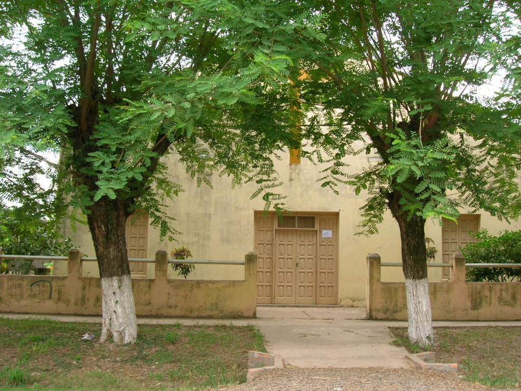 Convento Franciscano. (San Francisco del Laishi, Formosa) by Fernando Mantese