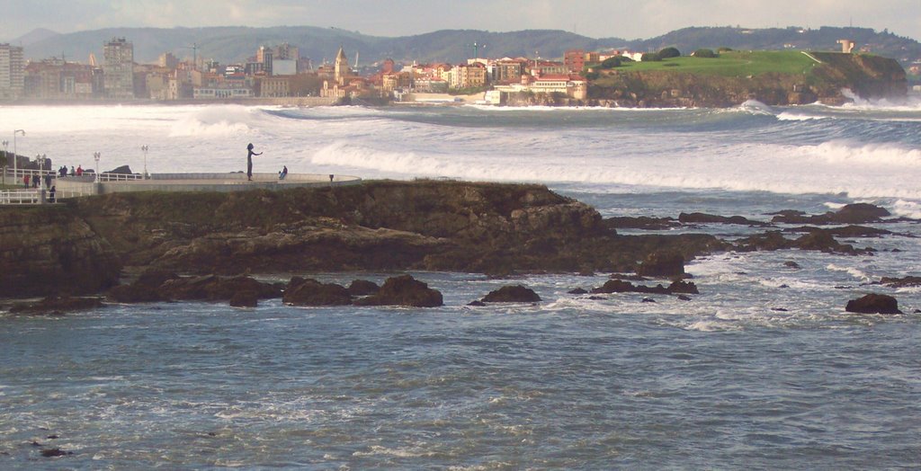 Gijón, mar de fondo.... by Luis Jorge Rozas Gar…