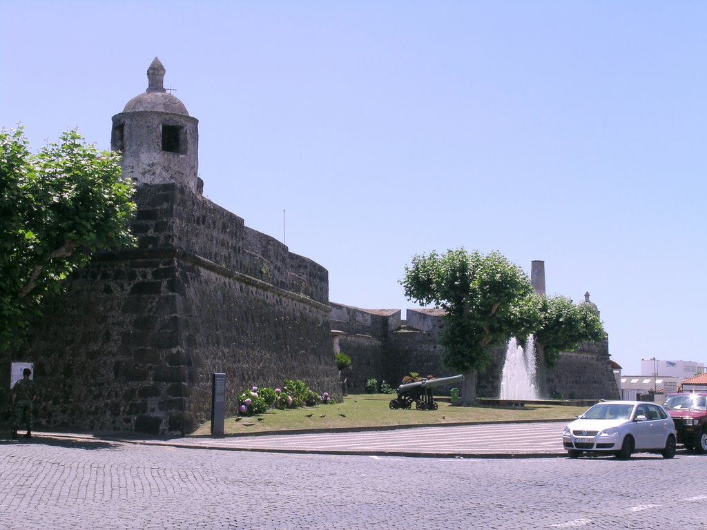 Azoren-São Miguel-Ponta Delgada-Forte de S. Brás by RolloMaster