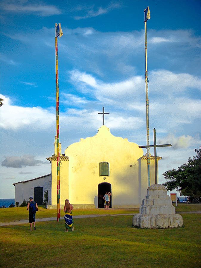 !_ _ Trancoso - Igreja de São João Batista - Mastros asteados na Festa de São Sebastião by Auro Queiroz