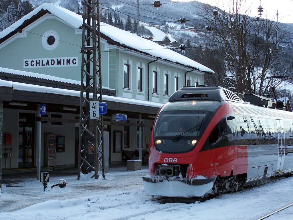 Bahnhof Schladming by Diesirae