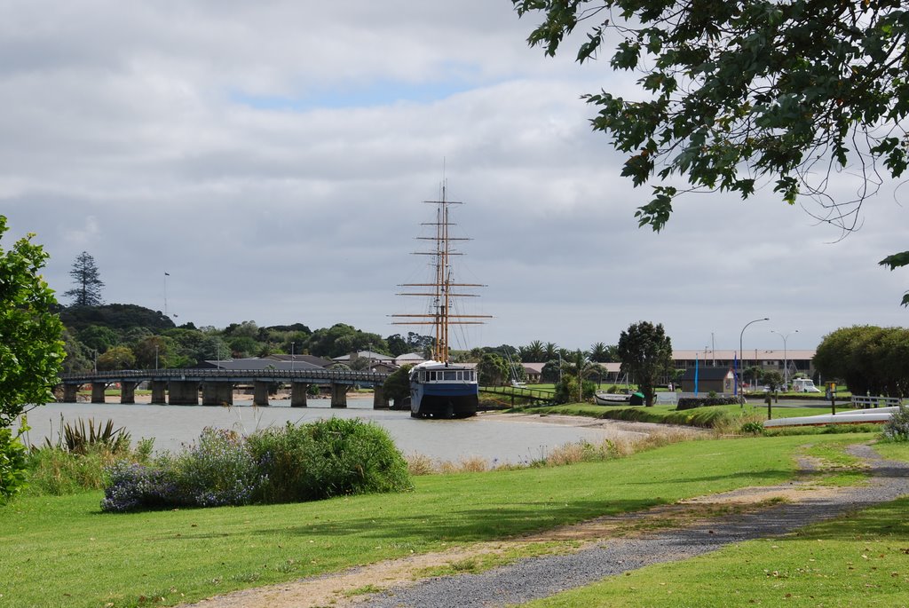 Paihia, New Zealand by termeerh