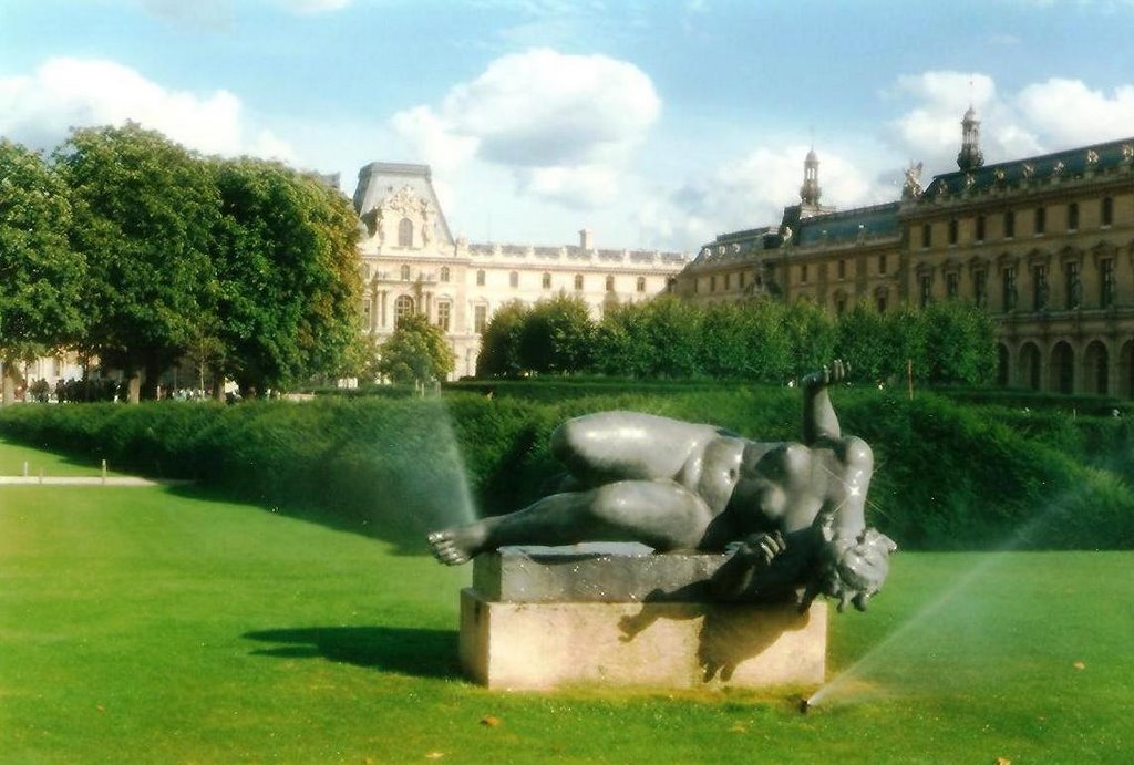 Mattina d'agosto a Parigi by Enrico B.