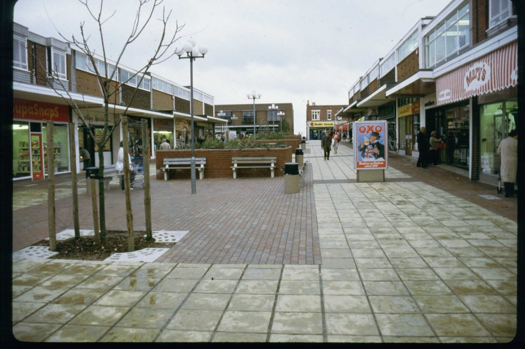 Shopping street (Waterlooville) I by brandl-org