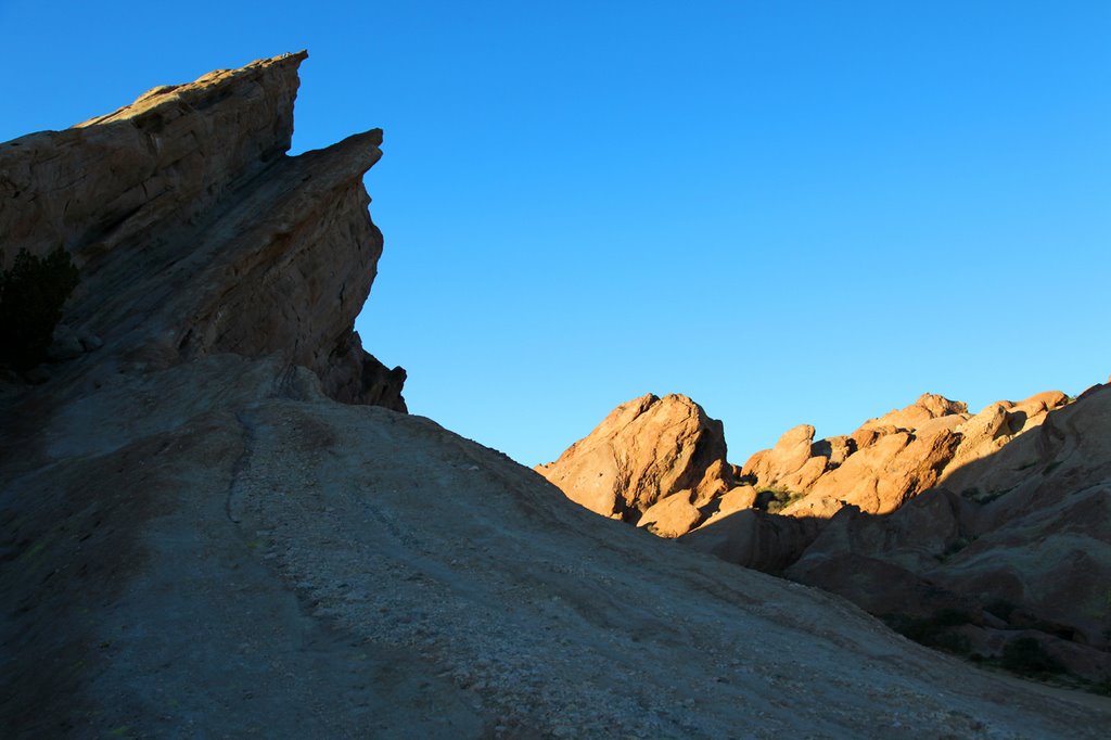 Gorn Rock by d thorne