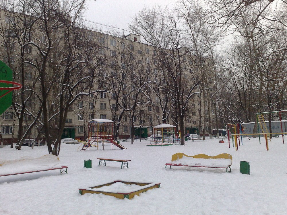 Yard of my house, winter 2008 by Atevs