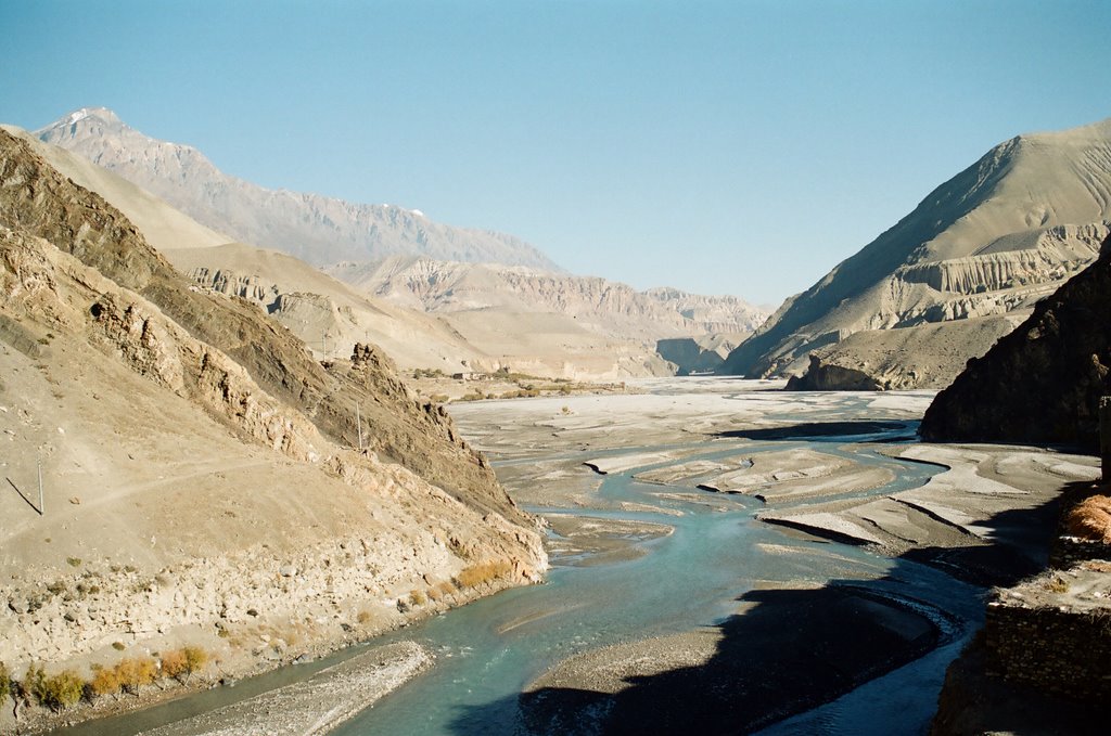 Kali Gandaki river by George Kalaitzakis