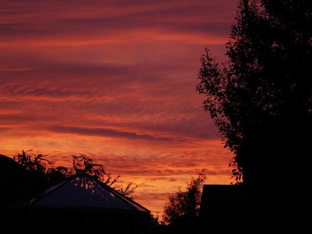 Sun set in St Mellons by anderton-s