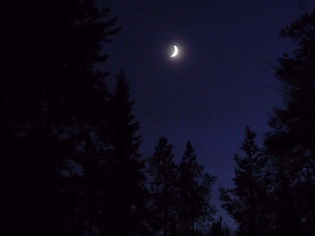 Moon at 3pm, Malberget, Sweden by tobiwan