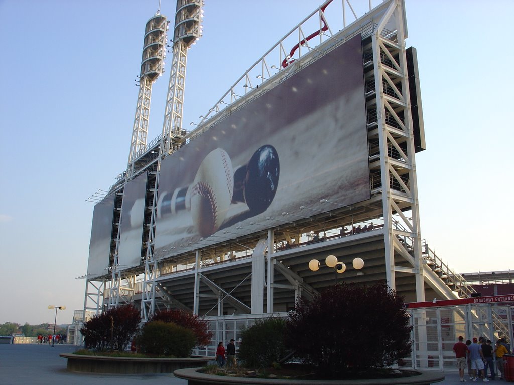 Cincinnati Reds Ball Park by Uwe Nighdy