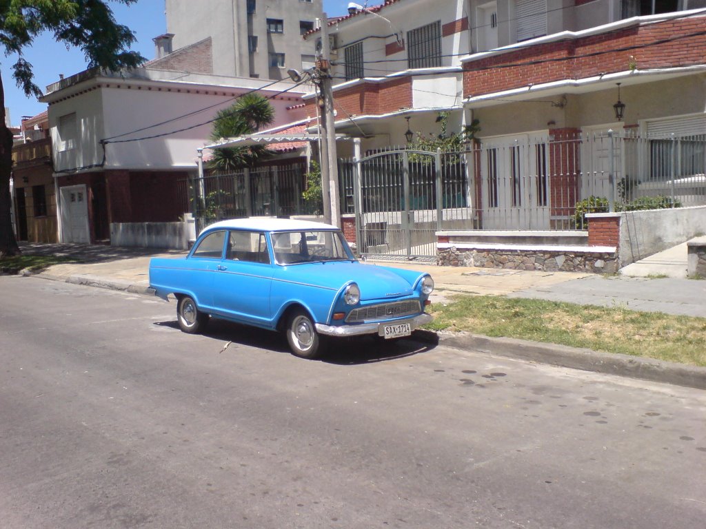 Calle La Gaceta, Pocitos, Montevideo by johnnyb0y